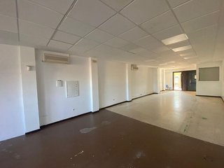 Local comercial en venta en Cerro de Reyes en Badajoz