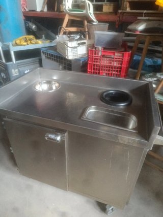 Carro para recoger mesas