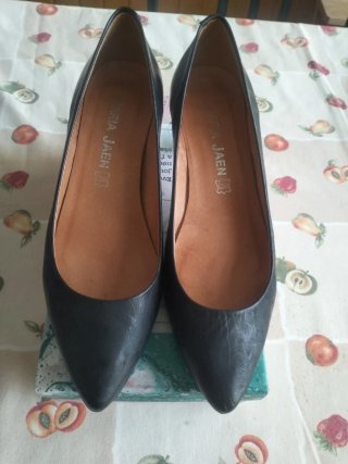 Zapatos de tacón Gloria Jaen negros