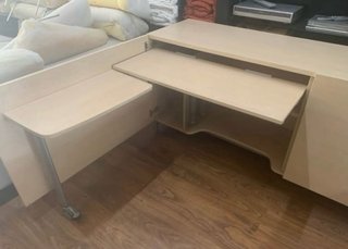 Mueble de salón con escritorio extraíble