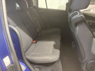 Ford B-MAX Titanium (2014)