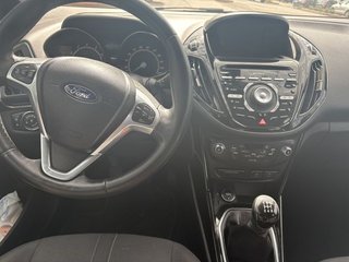 Ford B-MAX Titanium (2014)