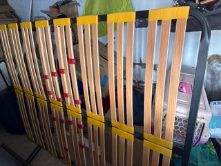 Somier de madera y metal