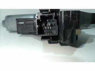 MOTOR ELEVALUNAS DELANTERO IZQUIERDO 966268102 77