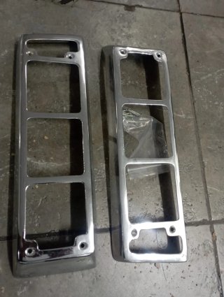 Protectores Pilotos Traseros Renault 8