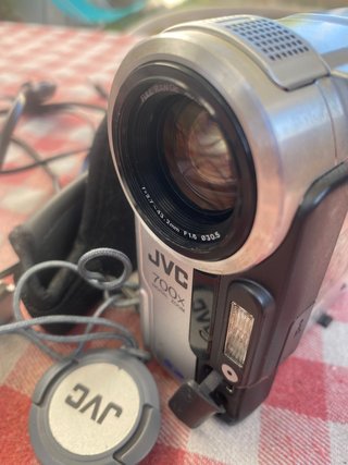 Videocámara JVC GR-DX95E + Accesorios mini dv