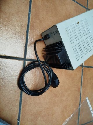 Fuente Alimentación HQ POWER PS1310 13.8V 10.