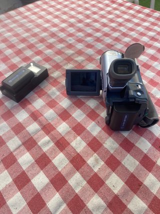 Sony Handycam DCR-TRV14E,cargador, batería mini dv