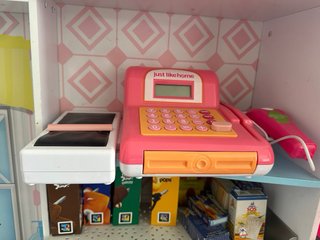 Cocinita KidKraft con cosas incluidas