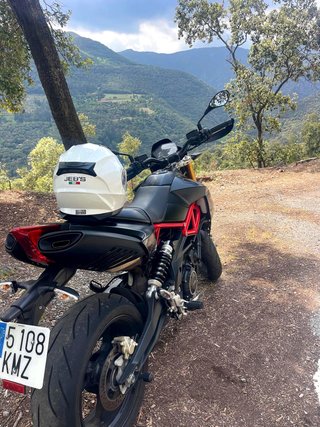 MOTO Aprilia Dorsoduro 2018
