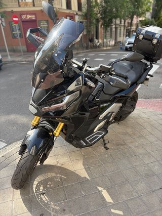 Honda X-Adv 750 Negra Automática 06/2021 22550km