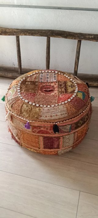 Pouf Indiano Tessuto Ricamato Mano
