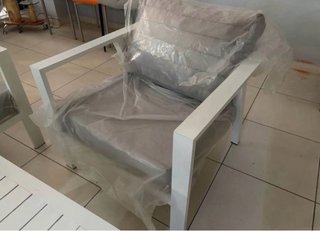 Conjunto Muebles Aluminio: Sofá, 2 Sillones y Mesa