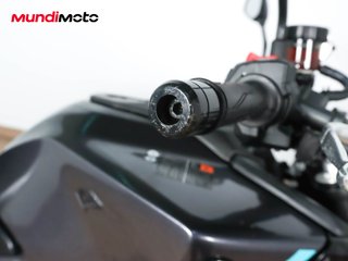 YAMAHA MT 09