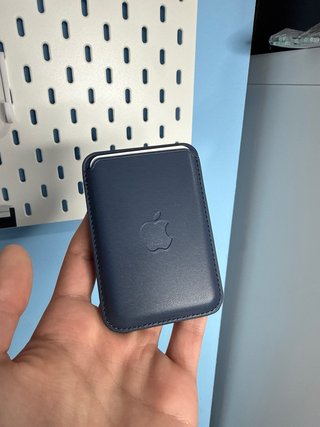 Cartera iPhone Cuero Azul Marino MagSafe
