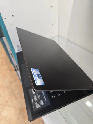 Portatile da gioco MSI GS66 Stealth 10UE