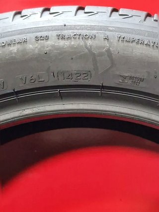 [R. 1903] - 235 50 19 99W Bridgestone