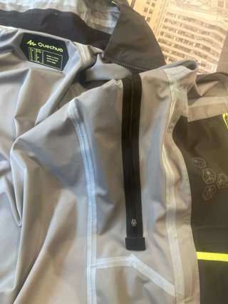 Chaqueta impermeable tipo goretex 3 capas