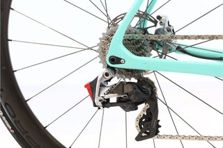 Bicicleta Bianchi Specialissima Pro AXS 12V t.56 Reacondicionada