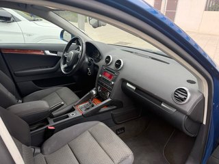 Audi A3 Sportback 2.0 TDI 140 Stronic DPF Ambient