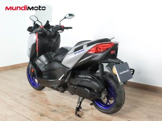 YAMAHA X-MAX 125