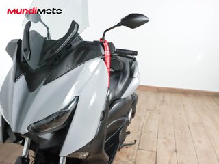 YAMAHA X-MAX 125