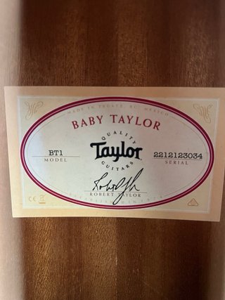 Guitarra Acústica Baby Taylor