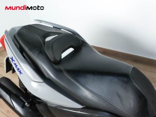 YAMAHA X-MAX 125