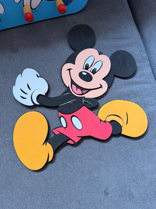 Percha infantil y adornos Mickey, Donald y Pluto