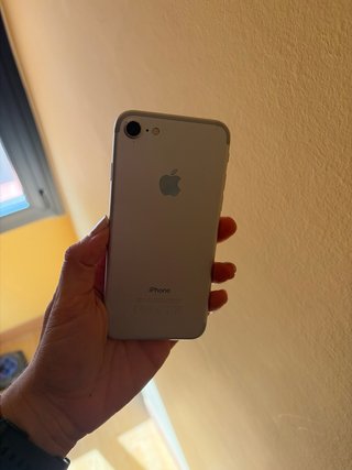 iPhone 7 128GB Plata