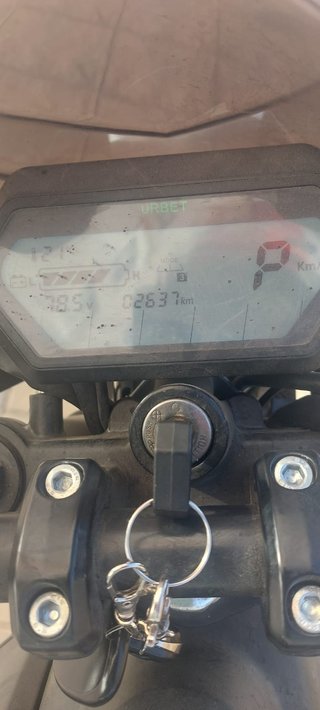 Moto Eléctrica Urbet Gadiro E-125 Negra/blanca
