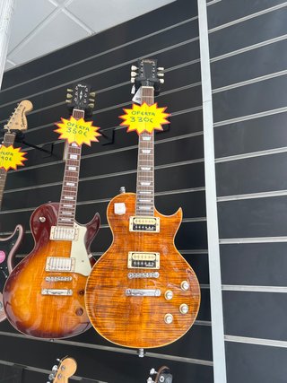 Guitarra Eléctrica Vintage Oferta 330€