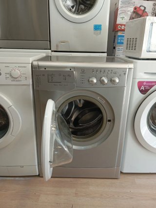 Lavadora Indesit con Secadora