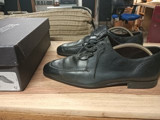 Zapatos Derby LOTUSSE Negro