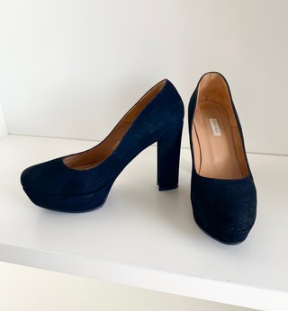 Zapatos SOMMITS de tacón negros con plataforma
