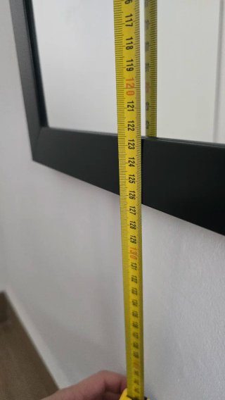 Espejo de pared negro y madera
