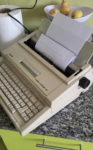 Máquina Escribir Electrónica Olivetti Lettera E555