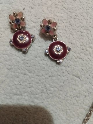 Conjunto collar y pendientes florales