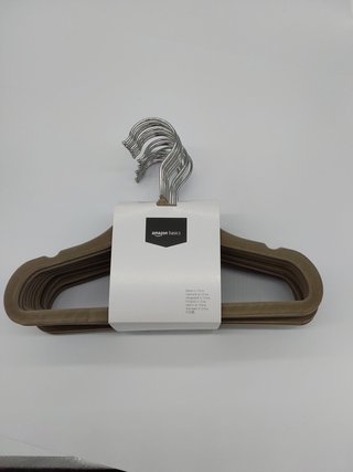 Amazon Basics Perchas de Terciopelo Antideslizante para niños y bebés, 29,46 cm, Paquete de 30, Gris