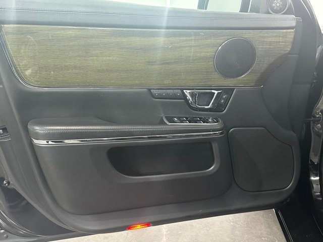 Jaguar XJ 3.0 Diesel SWB Premium Luxury