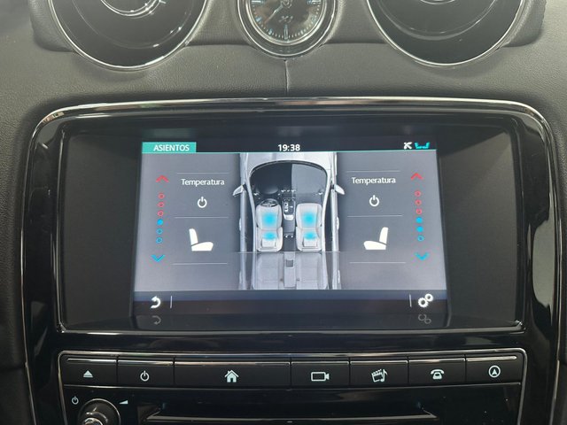 Jaguar XJ 3.0 Diesel SWB Premium Luxury