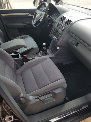 Volkswagen Touran 2012