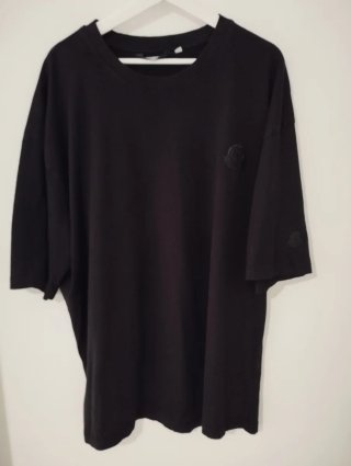 Camiseta Moncler Negra Logo