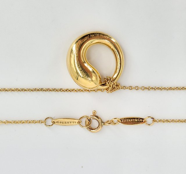 048-02-00057 Collar Tiffany & Co. Oro Amarillo 18K
