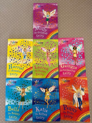 RAINBOW MAGIC INGLÉS 46 Libros + Sets + Muñeca