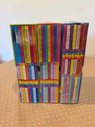 RAINBOW MAGIC INGLÉS 46 Libros + Sets + Muñeca