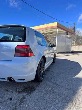 Volkswagen Golf 2003