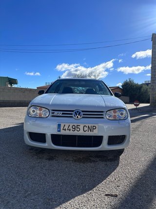 Volkswagen Golf 2003