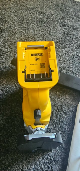 DeWalt DCS334N-XJ Sierra de Calar, sin Escobillas