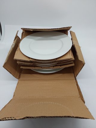 Amazon Basics piatti piani, 6 unità, 26,7 cm